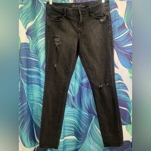 AE Black Distressed Jeans